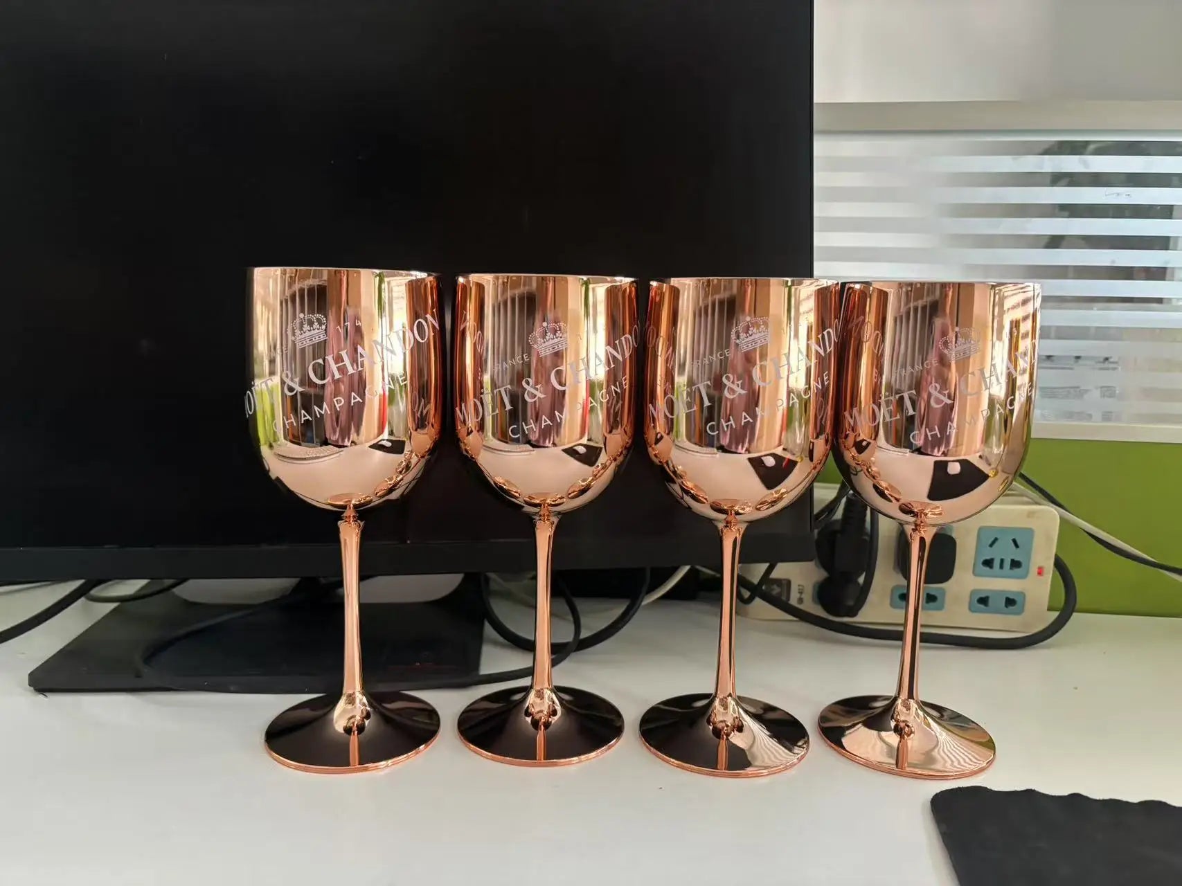 480ml Taça de Vinho Plástico Inquebrável Eletroplastia Brilhante Rosa Azul Taças de Champagne Flutes Cálice